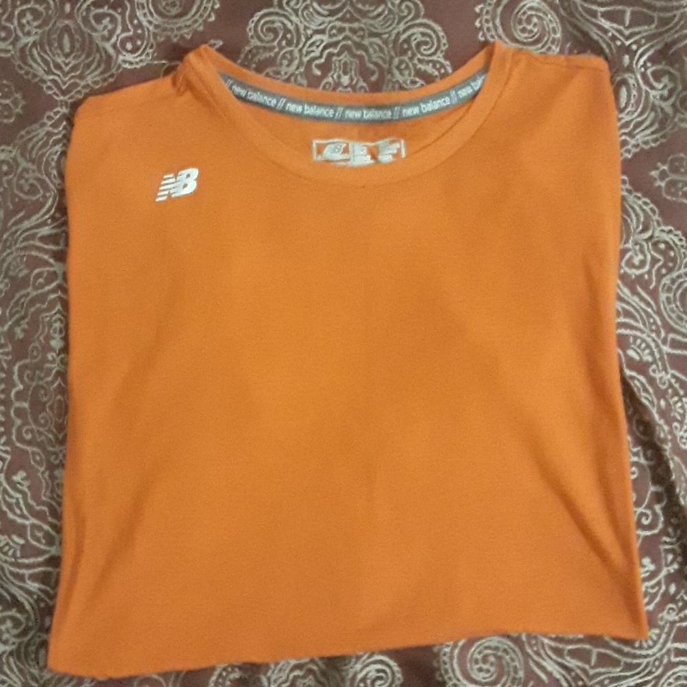 New balance t-shirt